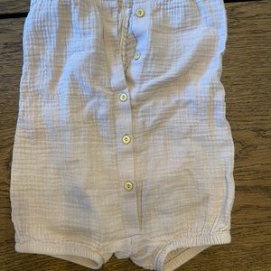 Neutral romper 12-18 months